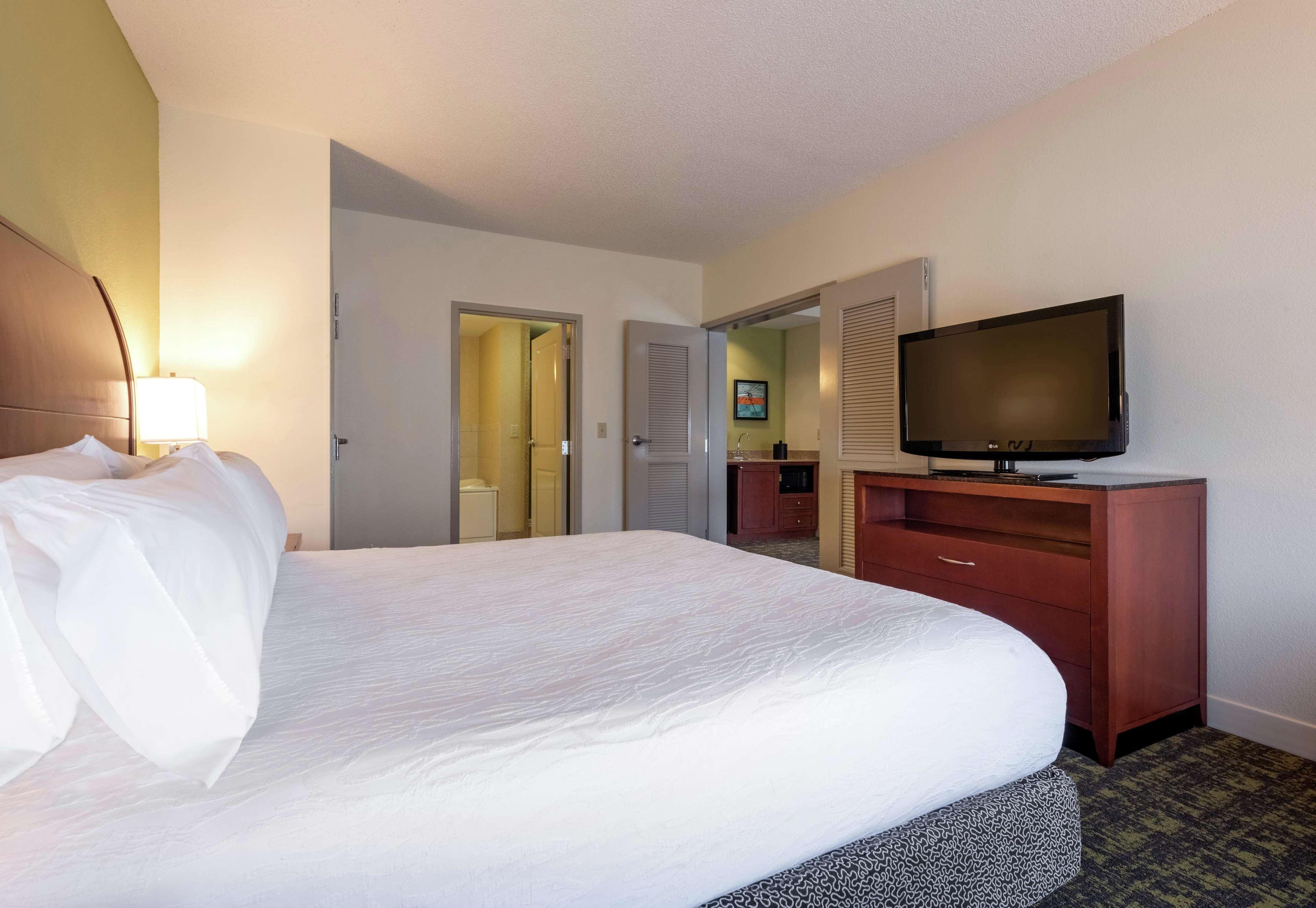 Hilton Garden Inn Меридиан Экстерьер фото