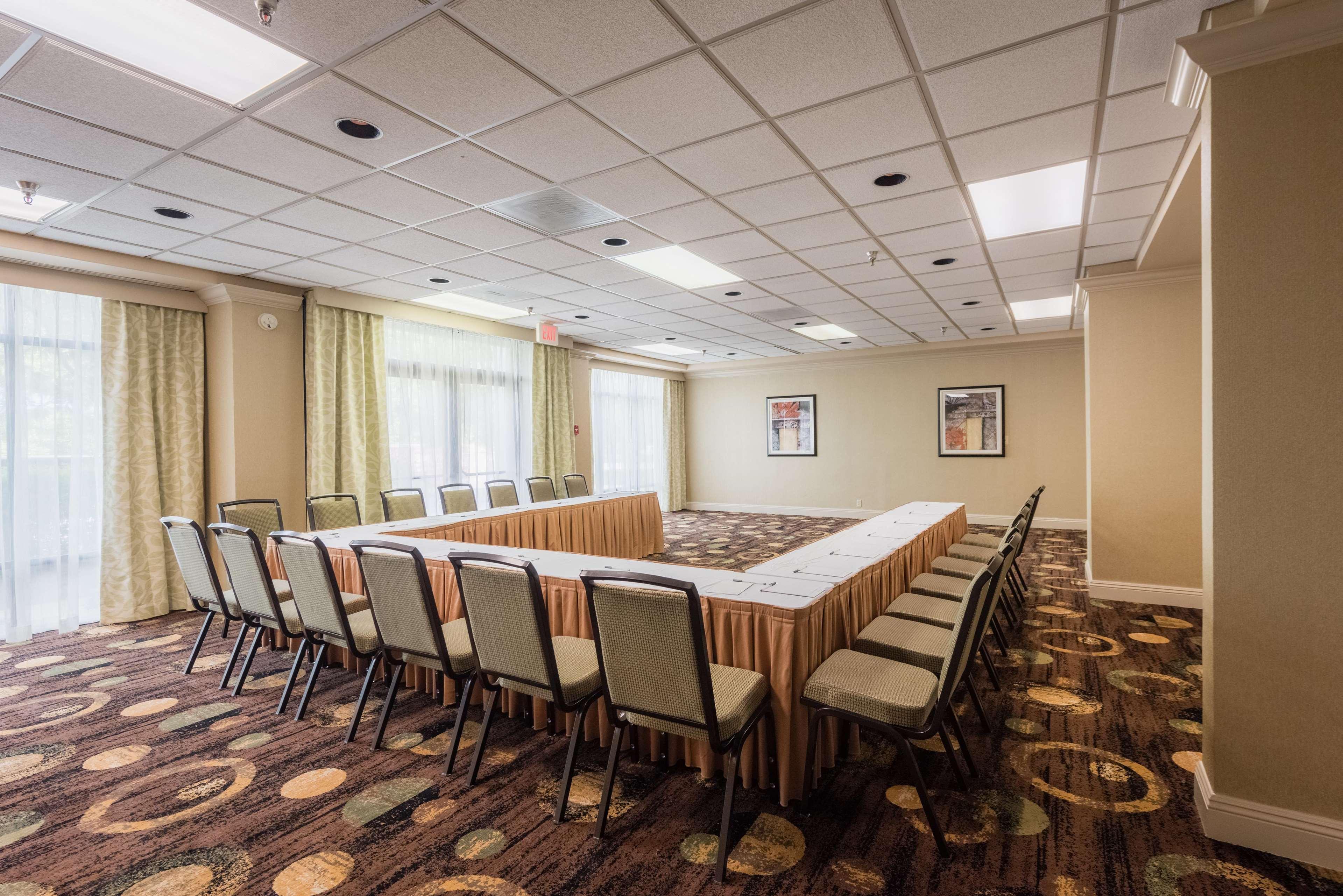 Hilton Garden Inn Меридиан Экстерьер фото