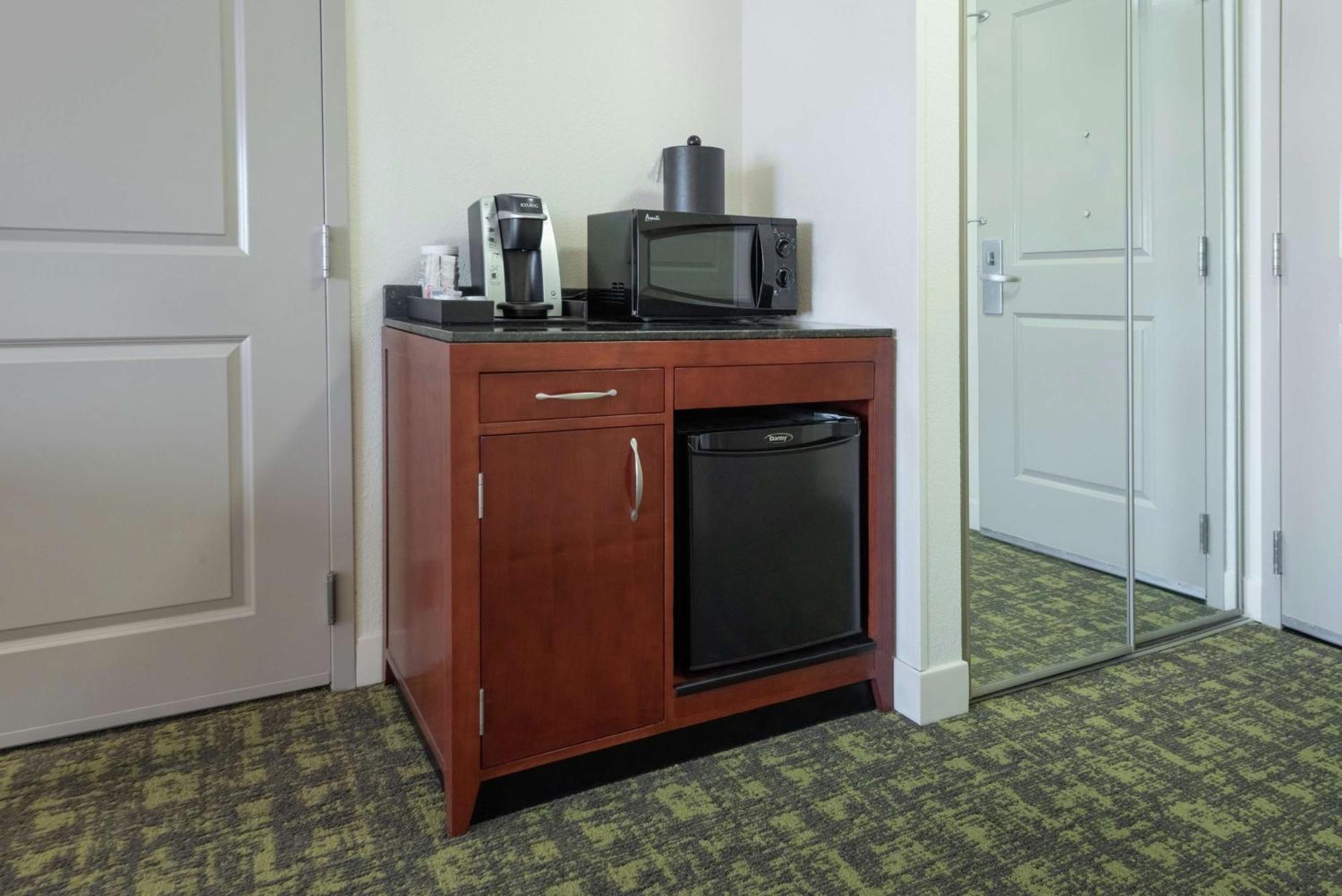 Hilton Garden Inn Меридиан Экстерьер фото